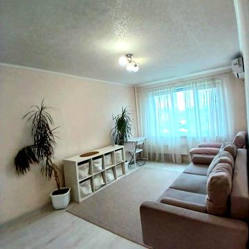 Академіка Булаховського вул., 40