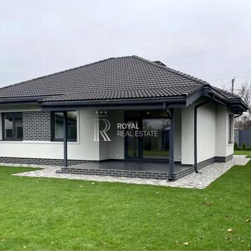 Центральна вул.