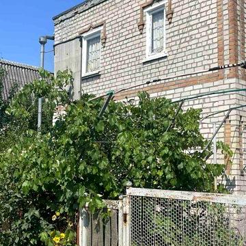 Продається 2-во поверхова дача в кооперативі "Колос"