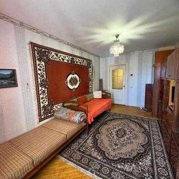 Продається 1 к.квартира - Івасюка! Жилий стан! ДОСТУПНА ЦІНА!