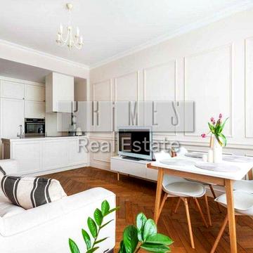 Аренда 1к квартиры 65м2, Новопечерские Липки, Верхогляда (Драгомирова)