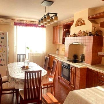 Оренда 3к.квартири 140м(лічильники тепла)вул.Бориспільська !