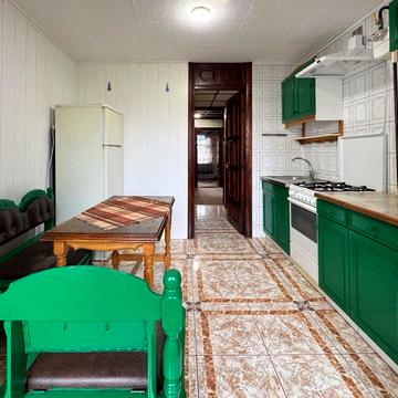 Євгена Патона вул., 21