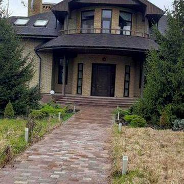 Продам дом с видом на водоем