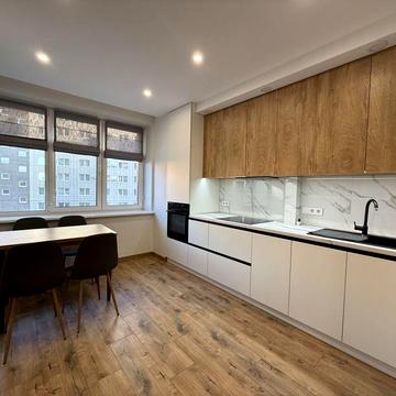 Здається 2х кімнатна прохідна Водограй