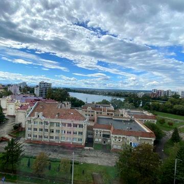 Здається 3 кім. квартира в центрі вул. Мазепи з виглядом на озеро!