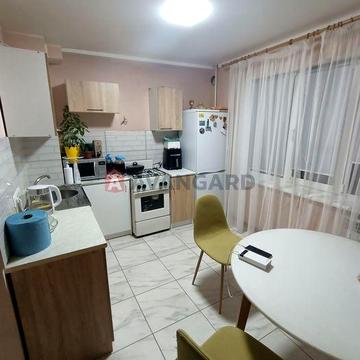 У продажу 2-шка на Космосі ціна подарунок!