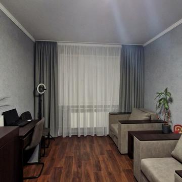 Олександра Клосовського вул., 5