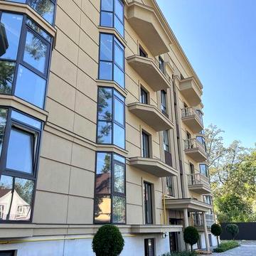 Двокімнатна квартира біля парку!Вдале планування!З наповненням!