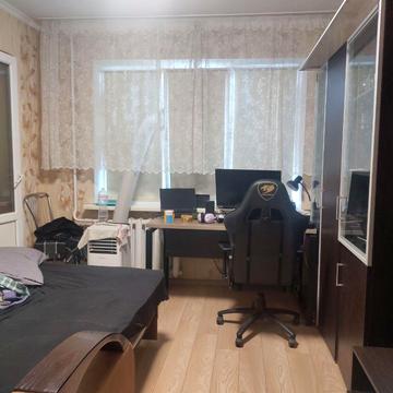 Академіка Сахарова вул., 44