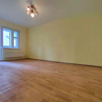 Продаж 3-к. квартири (94м2), 4 поверх/ Б.Гмирі 13, м. Позняки/Осокорки