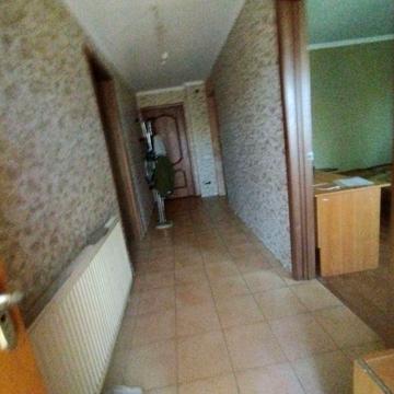 Половина будинку та земельна ділянка