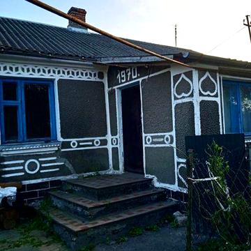 Продам будинок 75 кв. м, 4 кімнати, на вул. Центральна с. Хрипаличі