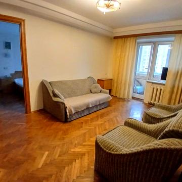 Лесі Українки бульв., 28