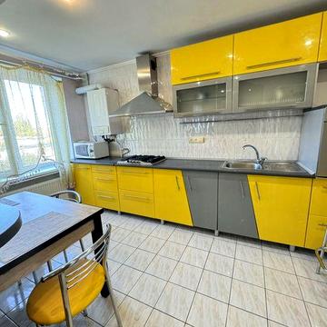 Здам в оренду 3-х кімнатну квартиру в центрі Вишеньки