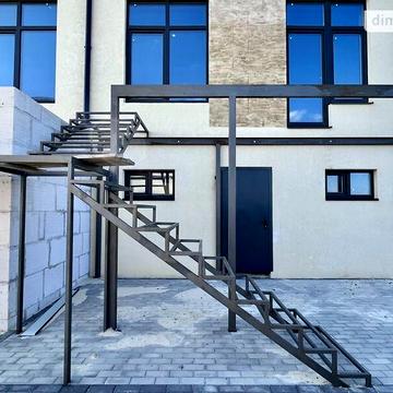 Продаж 4к Дім Молодіжна вулиця