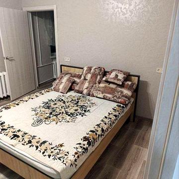 Здається в довгострокову оренду 3-х кімнатна сталінка
