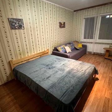 Здам 1 кім кв вул. Г. Ващенко 7. м. Осокорки.