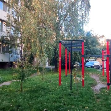 Новомостицька вул., 4