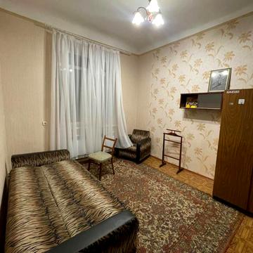 Петра Олійника вул. (Валентина Ларіонова), 46