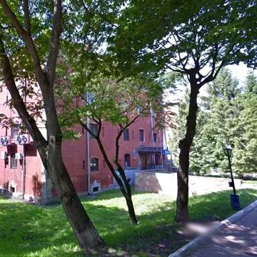 Павла Грабовського вул., 11