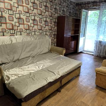 Ярослава Баїса вул. (Володимира Висоцького), 5