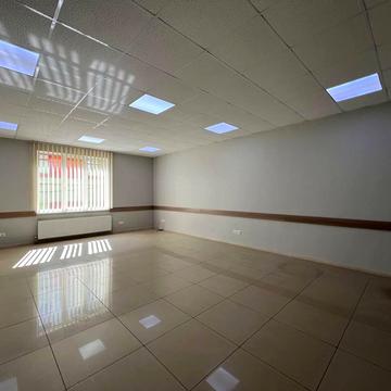 Подільська вул., 93/1