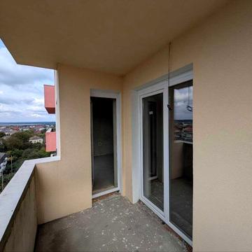 Вячеслава Чорновола вул., 14