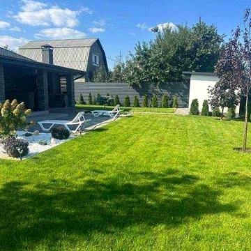 Продаж будинку з басейном: комфорт, простір і затишок в одному місці!