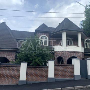 Павла Загребельного вул. (Миколи Раєвського), 15