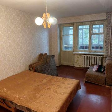 Продам 1-ую квартиру под ремонт. Хороший район