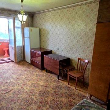 Продам 1 к.кв. по вул. Каденюка, 32 у м. Харкові
