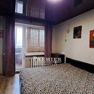 Продам 3-кімнатну квартиру після капремонту в районі Панорами