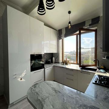 Миколи Саєвича вул., 5а