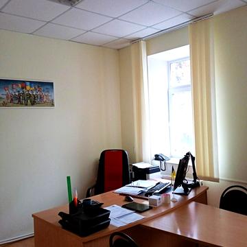 Юрія Вороного вул., 45б