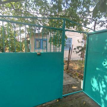 Продам дачный домик и десять соток