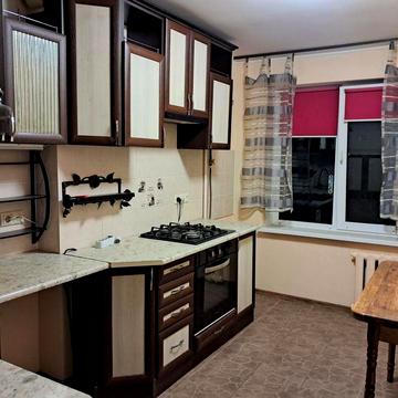 2-к, Тролейбусна вул., 15, Пасічна