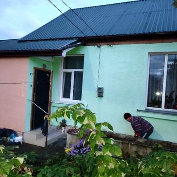 Здам на тривалий термін частину будинку неподалік залізничного вокзалу