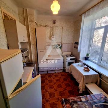Незалежної України вул. (40 років Радянської України), 66
