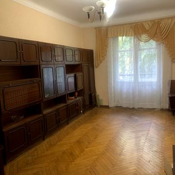 Олександра Олеся вул., 1