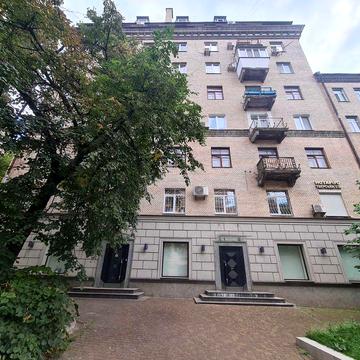 Оренда 3х кімнатної квартири в ЦЕНТРІ. вул. Б.Хмельницького. Київ.