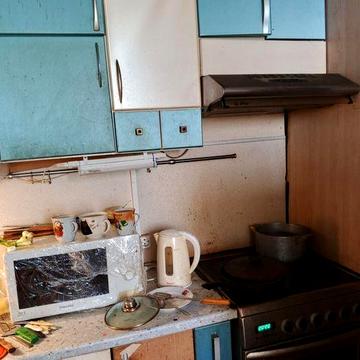 Здам пів дому на 3 кімнати,умови сільські.