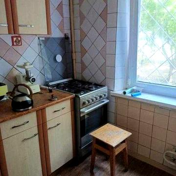 Продам  3 ком. квартиру м. Холодная Гора