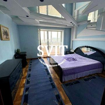 Продам трикімнатну квартиру