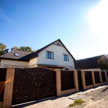 Продаж будинок ,10 сот землі, єВІДНОВЛЕННЯ