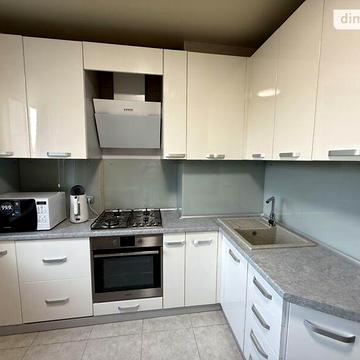 Довгострокова оренда 2к Квартира Ярослава Мудрого вулиця