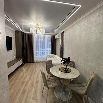 Героїв Миколаєва вул., 121А