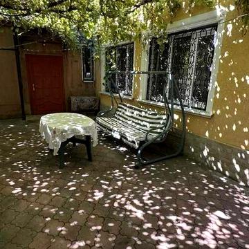 Продам дом в городе 70000.