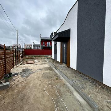 Весняна вул.