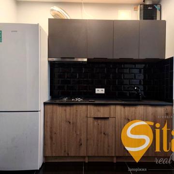 Соборний просп. (Леніна), 999